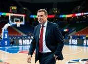 保加利亚主帅宣布留队，坚持带领球队前行