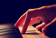 杨瀚森父母启程前往美国 陪儿子参加NBA选秀大会