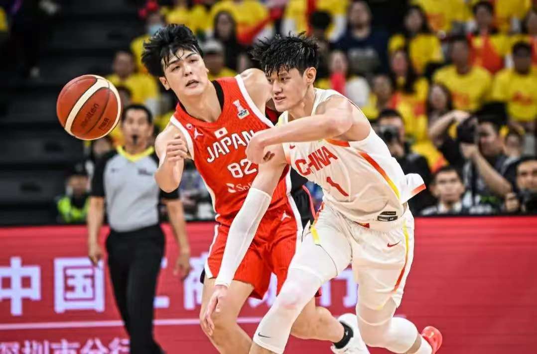 开云体育电脑版-25年亚预赛回顾：赵睿16分8板5助，中国大胜日本的简单介绍