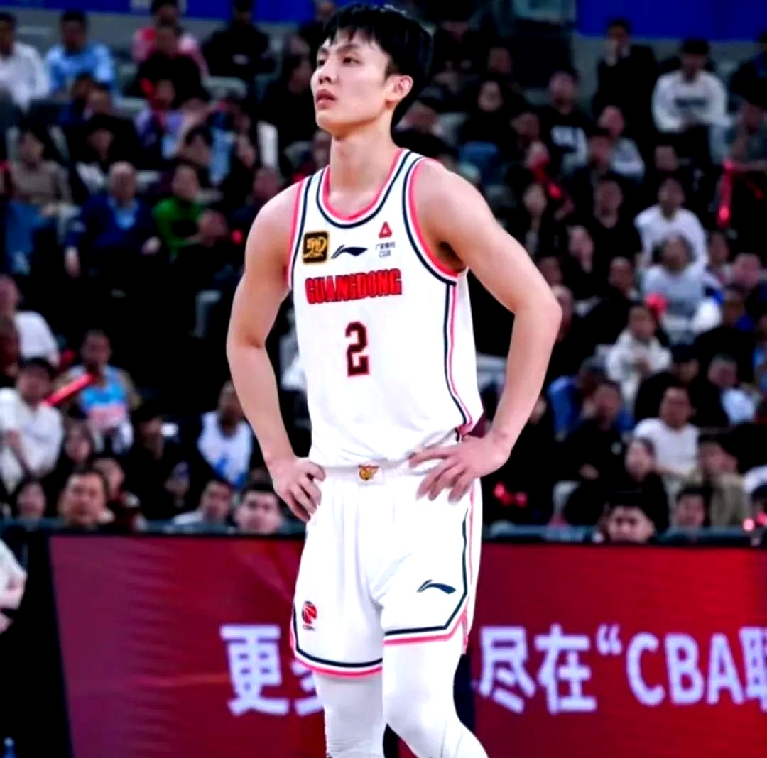 开云体育网站-徐杰三双广东险胜北控郭昊文24分同曦胜新疆